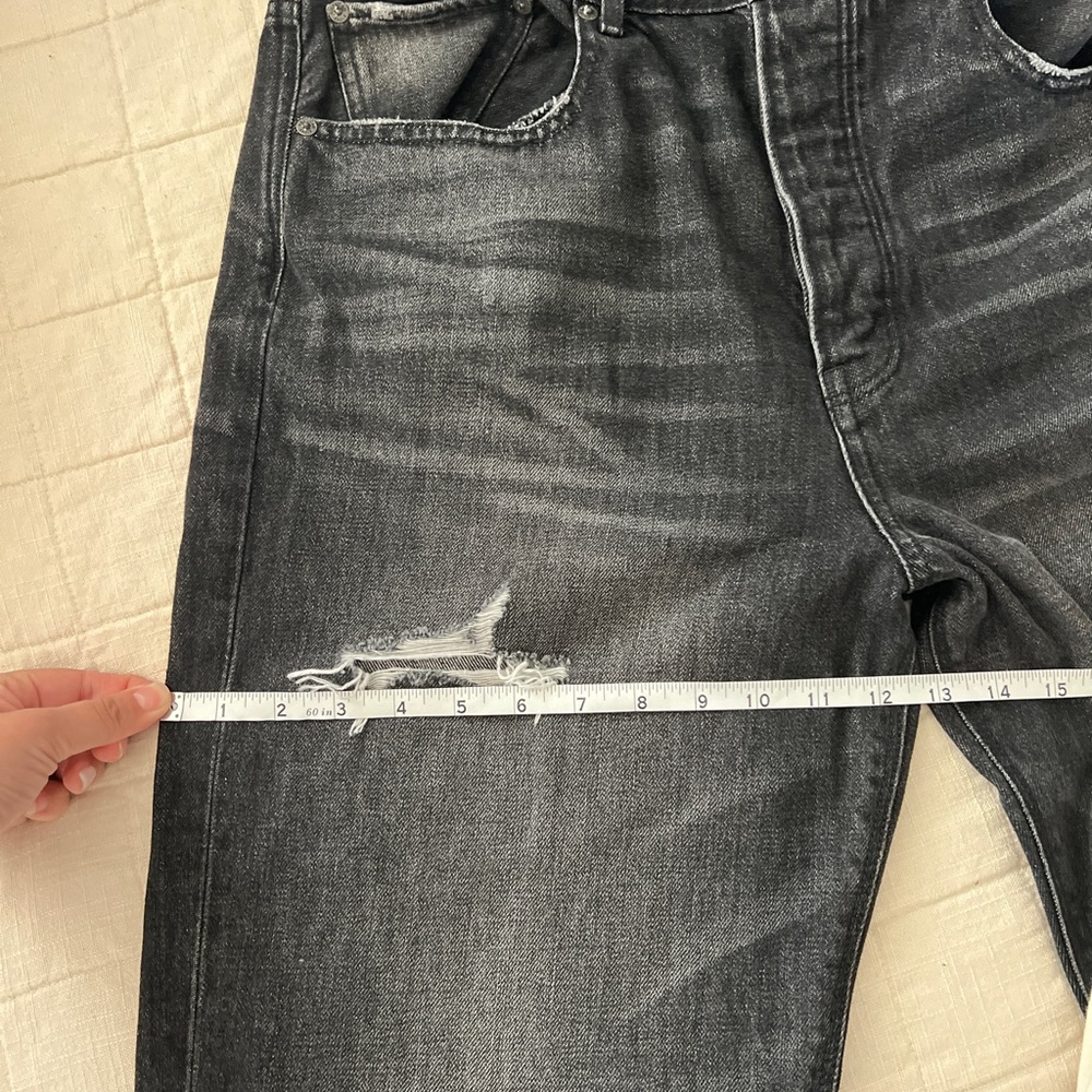 American Eagle 90s Boyfriend Jeans Distressed - Picture 4 of 7